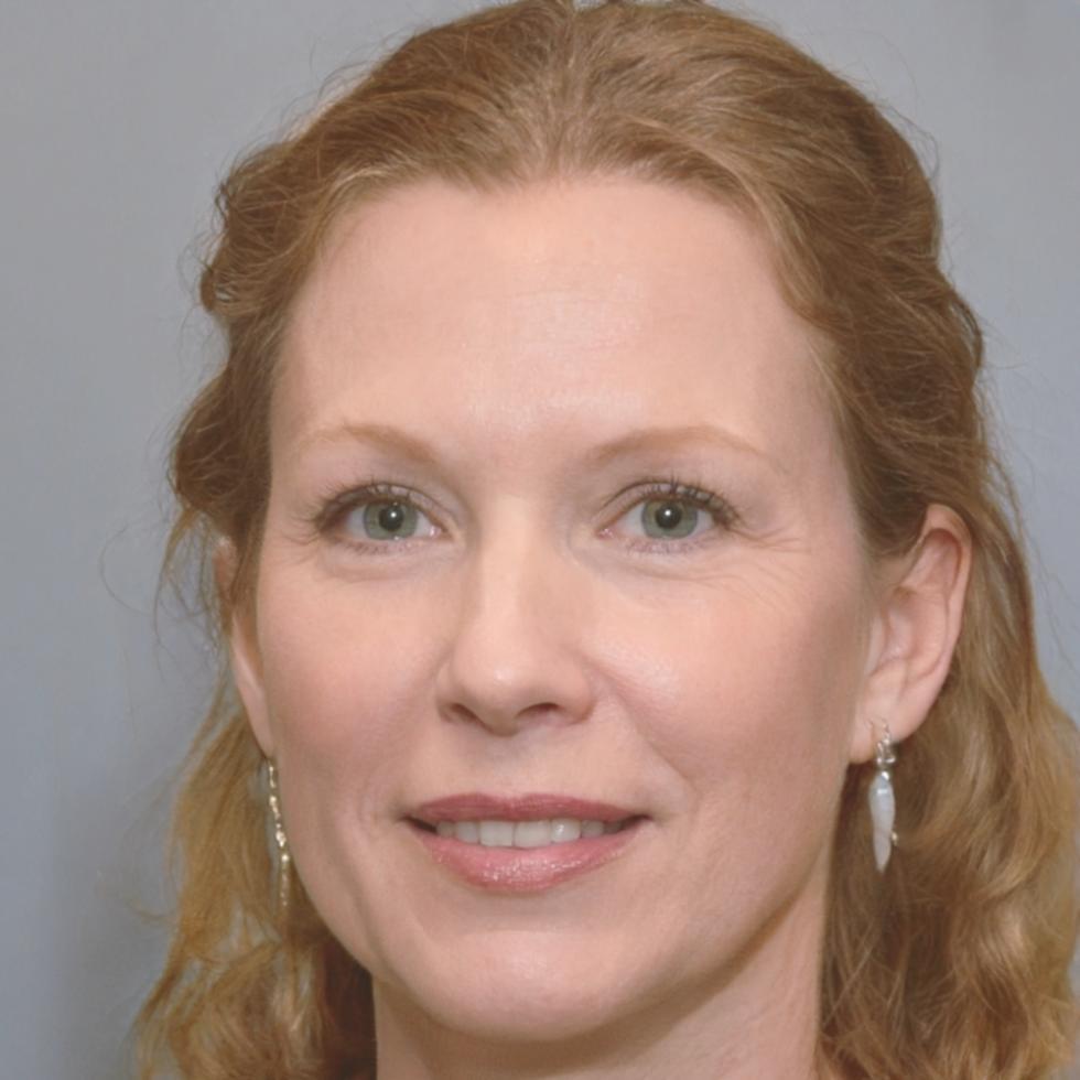 Financial consultant specializing in budget optimization